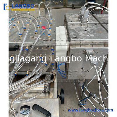 Linha de produção de placas/panéis/quadros/perfis para pisos e janelas de PVC