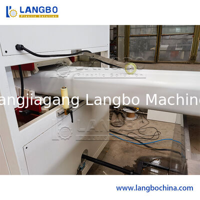 Linha de extrusão de perfis compostos de madeira para piso de placas de plástico PP PE WPC