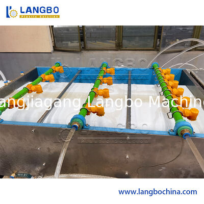 Linha de produção de placas/panéis/quadros/perfis para pisos e janelas de PVC