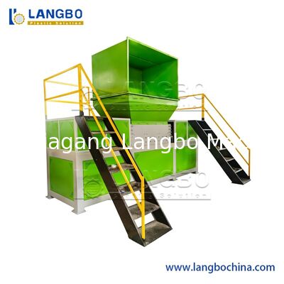 Resíduos de plástico Resíduos de metal Madeira contraplacada Pallet de madeira Plástico PP HDPE LDPE PVC Lumps Resíduos de tubos Reciclagem Máquina de triturador de eixo único