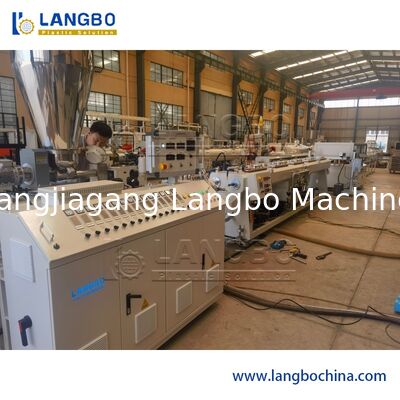 Linha plástica de poupança de energia da extrusão da tubulação, extrusora de parafuso novas do gêmeo da circunstância