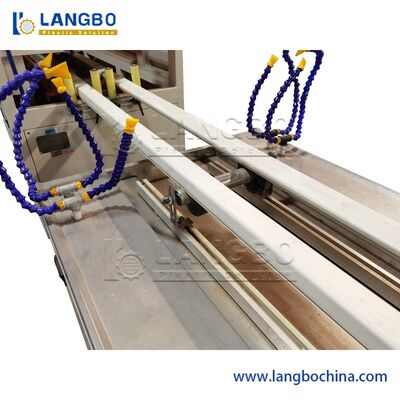 Máquina de Perfuração de Canal de Fiação de PVC Máquina de Ranhura de Eletroduto/Canal de Cabos de PVC