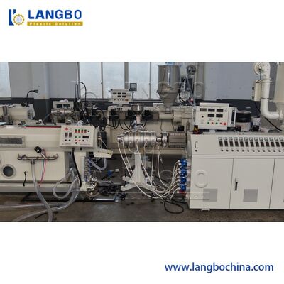 Linha de Extrusão de Tubos de PE Moldes Personalizáveis Reduzindo Falhas de Equipamentos