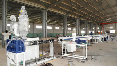 Linha 12m da extrusão da produção da tubulação de Ppr do grande diâmetro/minuto com sistema de controle remoto
