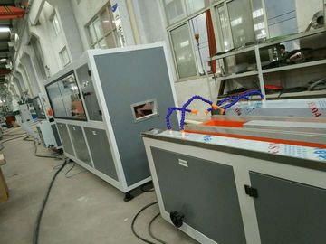 Fatura gêmea do entroncamento do cabo bonde da máquina da extrusão do perfil do Pvc do parafuso