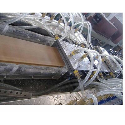 Linha personalizada peça elétrica principal da extrusão do perfil da janela do Pvc da tensão de