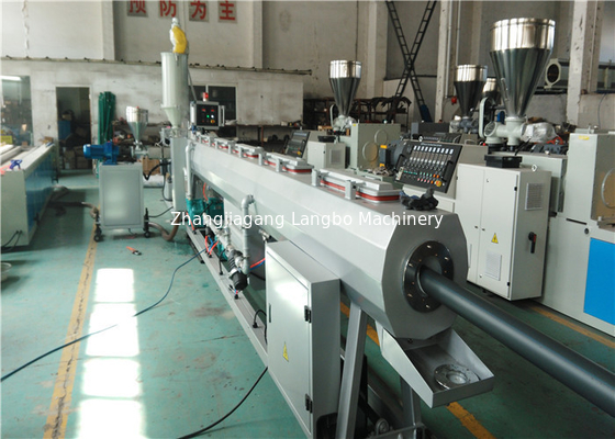 Linha de produção de tubos de plástico CPVC Pvc 75 - 250 mm