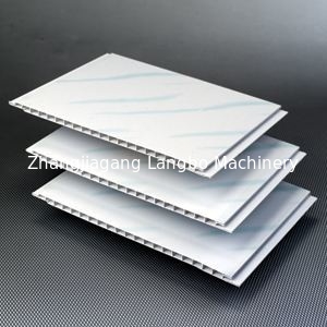 Linha linha da extrusão do perfil do PVC da resistência de fogo de produção do painel de parede de 55KW WPC