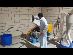 Produto residual de perfis de tubos de plástico Pulverizador