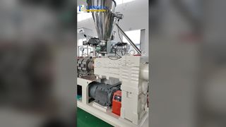 Linha produção contínua de extrusão de tubos de PVC e controle on-line de diâmetro